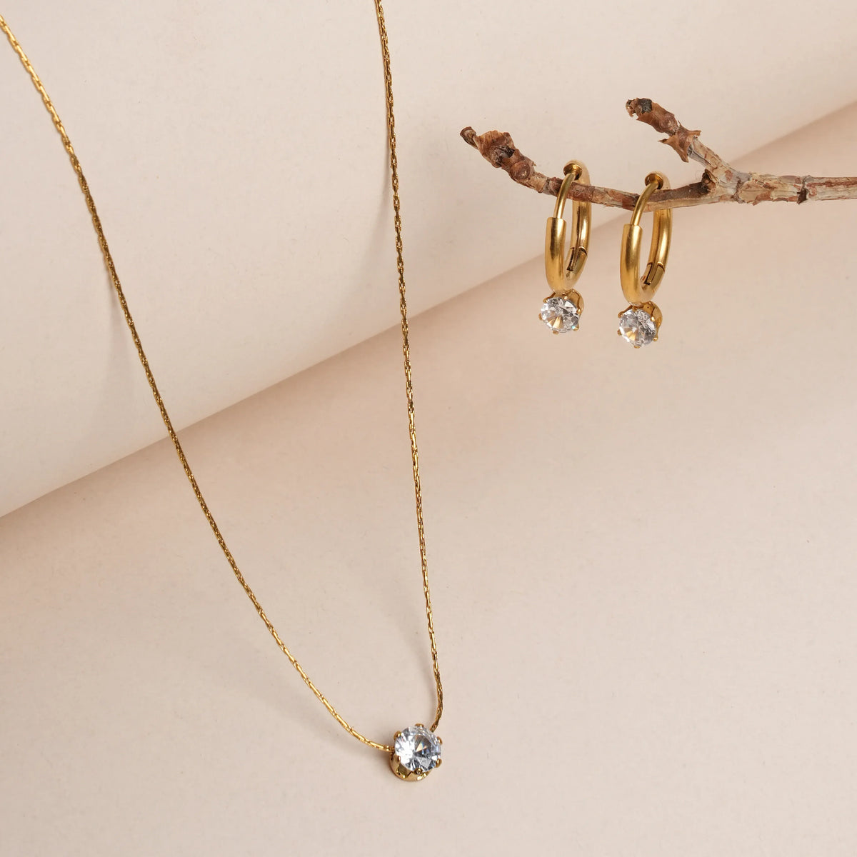 Minimal jewellery set